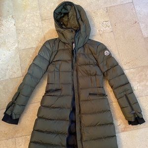 MONCLER Betulong quilted feather down jacket